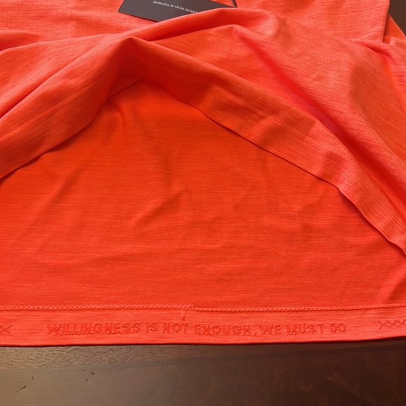 RHONE SEAMLESS REIGN TECH SHORT SLEEVE. - Picture 12 of 12